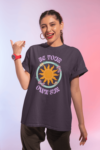 Be Your Own Sun T-Shirt – Bio Unisex Shirt mit Retro Sonne & Blumenmotiv - YogaStylz