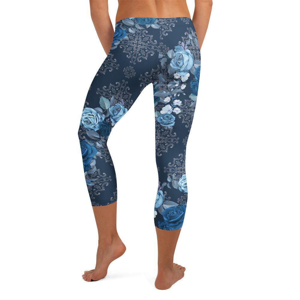 Capri - Leggings mit blauen Rosen – Florales Design & Ornament - Print | 3/4 Yogahose Damen mit Stretch & UV - Schutz - YogaStylz