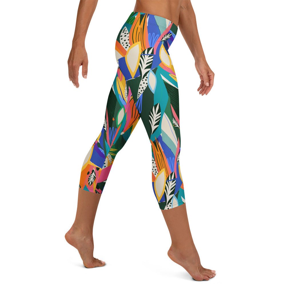 Capri - Leggings mit buntem abstrakten Muster – 3/4 Sporthose Damen mit UV - Schutz & Stretch | Farbenfrohe Activewear - YogaStylz