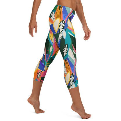 Capri - Leggings mit buntem abstrakten Muster – 3/4 Sporthose Damen mit UV - Schutz & Stretch | Farbenfrohe Activewear - YogaStylz