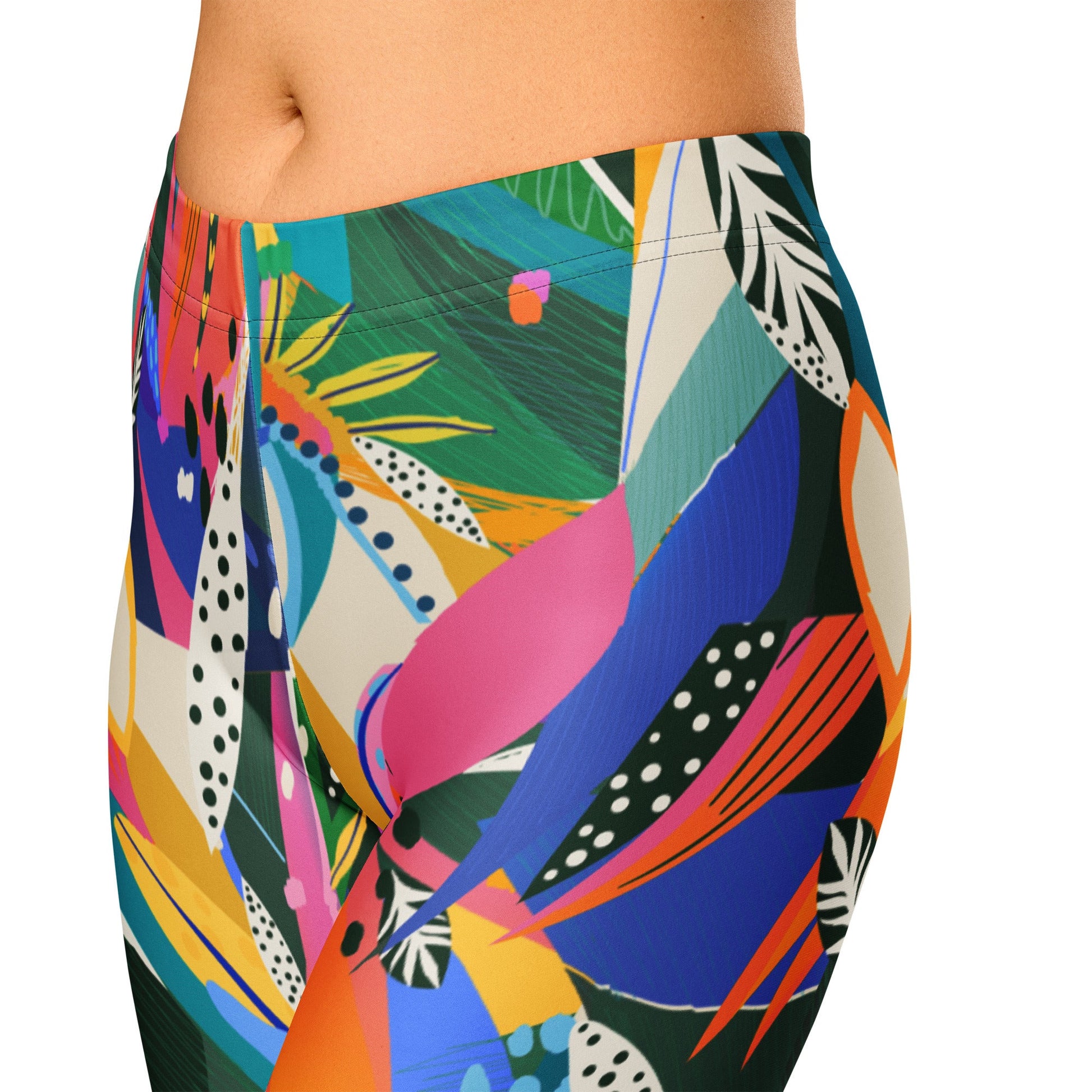 Capri - Leggings mit buntem abstrakten Muster – 3/4 Sporthose Damen mit UV - Schutz & Stretch | Farbenfrohe Activewear - YogaStylz