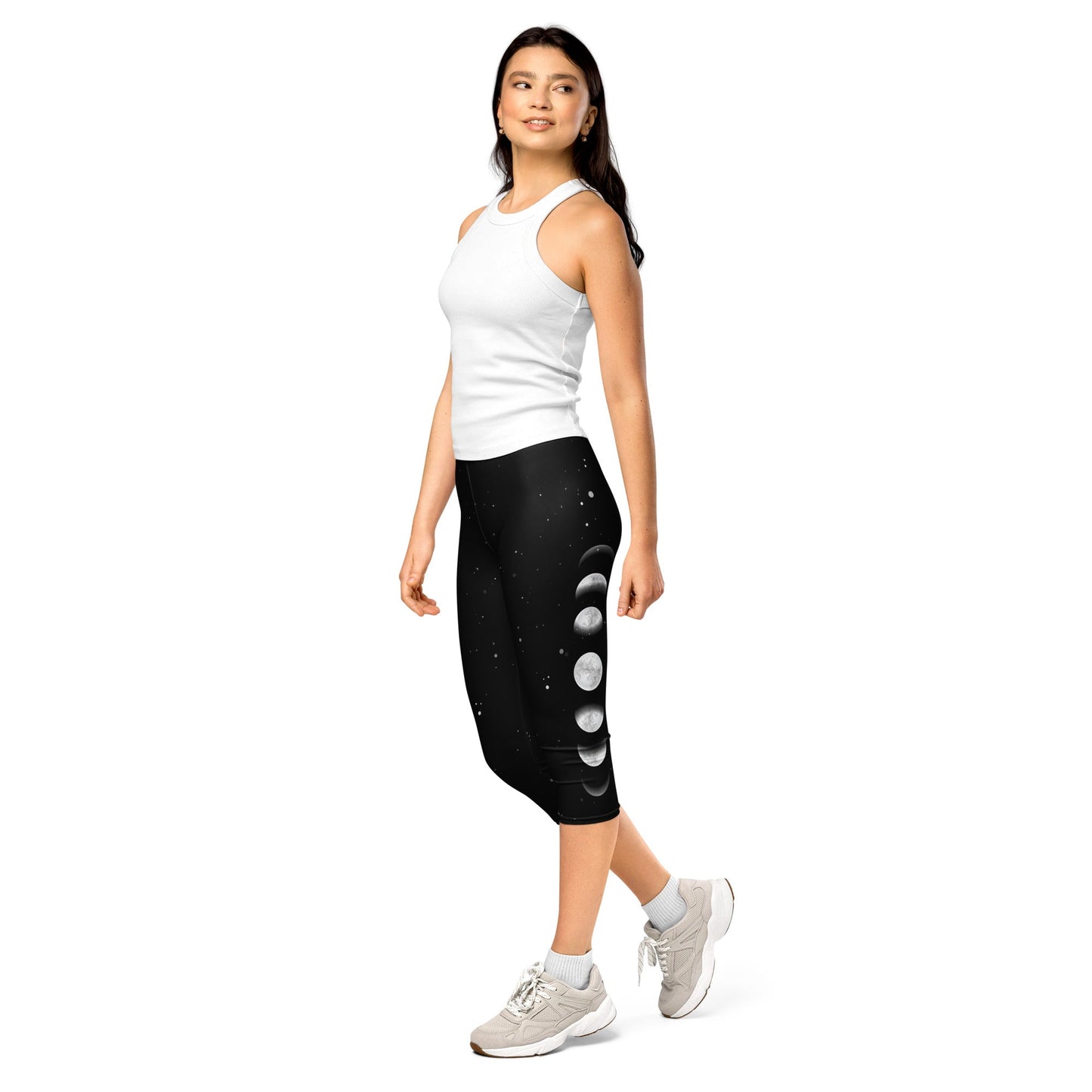 Capri - Leggings mit Mondphasen – 3/4 Yogahose Damen in Schwarz mit Stretch & UV - Schutz | Spirituelle Activewear - YogaStylz