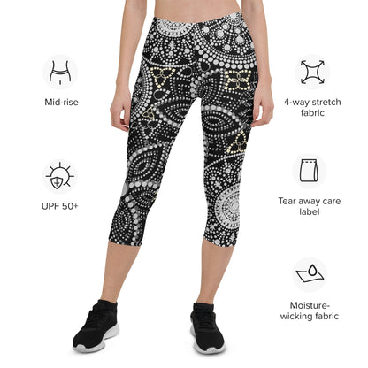 Mandala Capri - Leggings Schwarz Weiß – Superweiche 3/4 - Leggings mit UV - Schutz & 4 - Wege - Stretch | Boho Activewear Damen - YogaStylz
